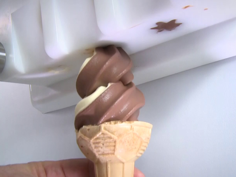 Softgel machines à glaces express et yaourt glacé Elles distribuent